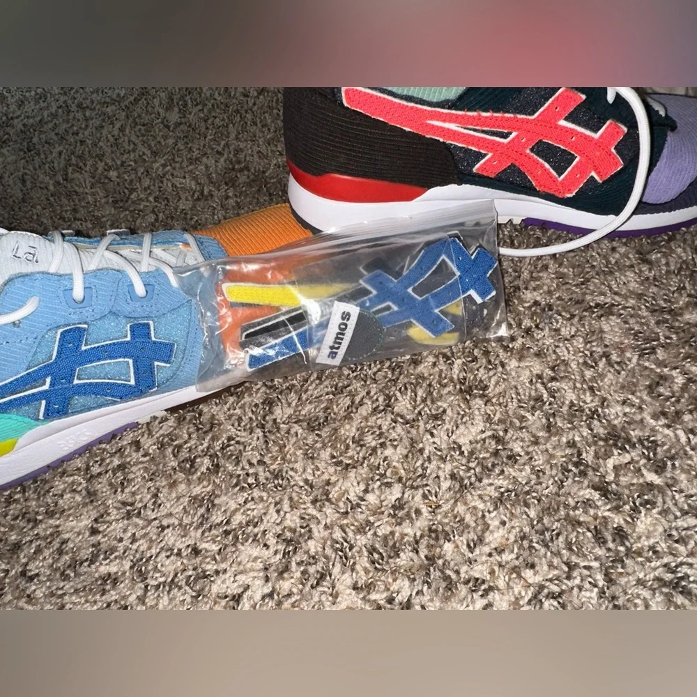 Selling ASICS - Picture 3 of 5